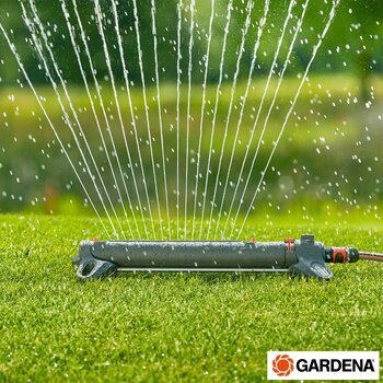 Gardena AquaZoom Large Oscillating Sprinkler