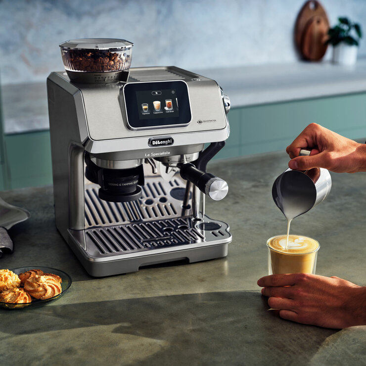 Lifestyle images of De'Longhi La Specialista Touch Coffee Machine Lifestyle images of De'Longhi La Specialista Touch Coffee Machine