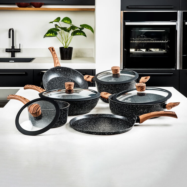 Westinghouse Cookware Essentials Cookware Set with Wooden Handles, 11 Piece Westinghouse Cookware Essentials Cookware Set with Wooden Handles, 11 Piece