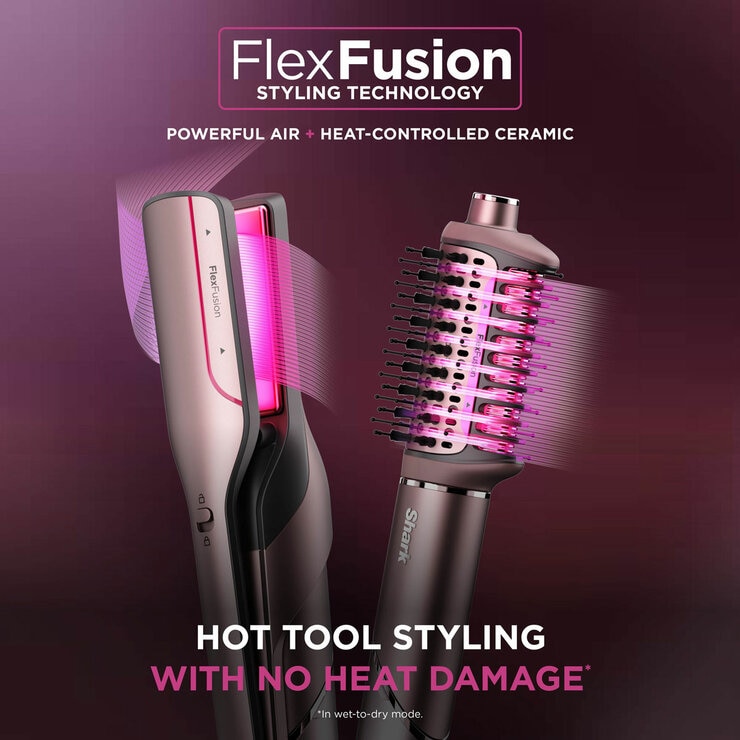 Lifestyle image of Shark FlexFusion 4 in 1 Air Styler with FlexFusion styling technology Lifestyle image of Shark FlexFusion 4 in 1 Air Styler with FlexFusion styling technology