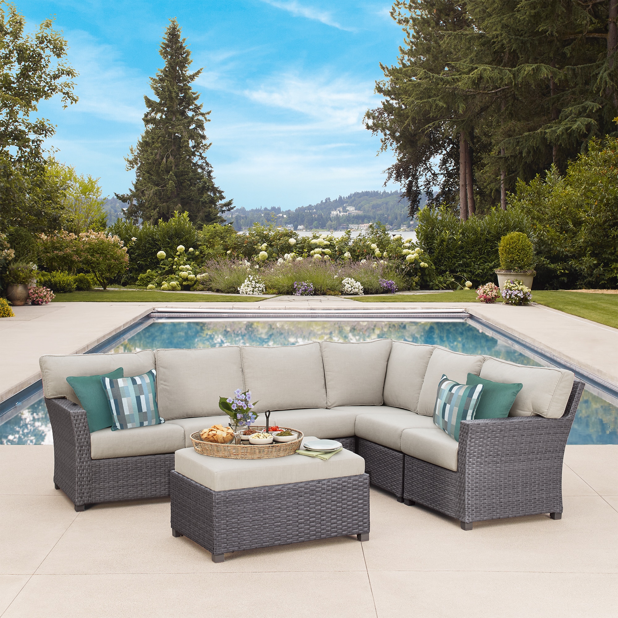 Sunbrella outdoor store couch cushions