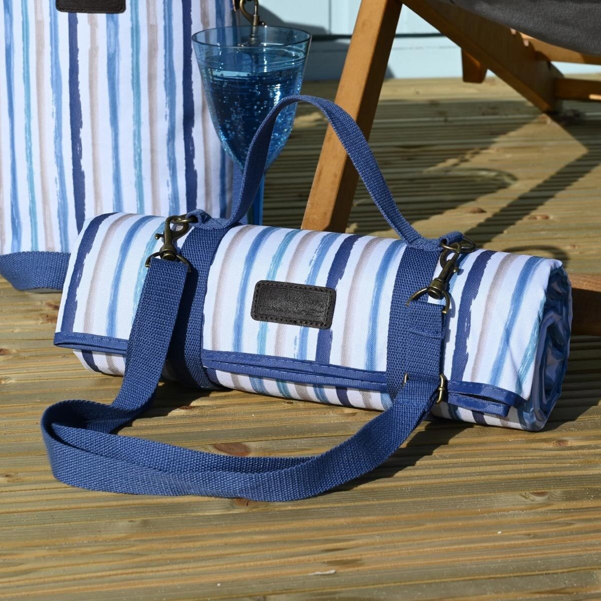 Navigate St Ives Family Cool Bag, 2 Bottle Bag & Picnic Blanket Bundle