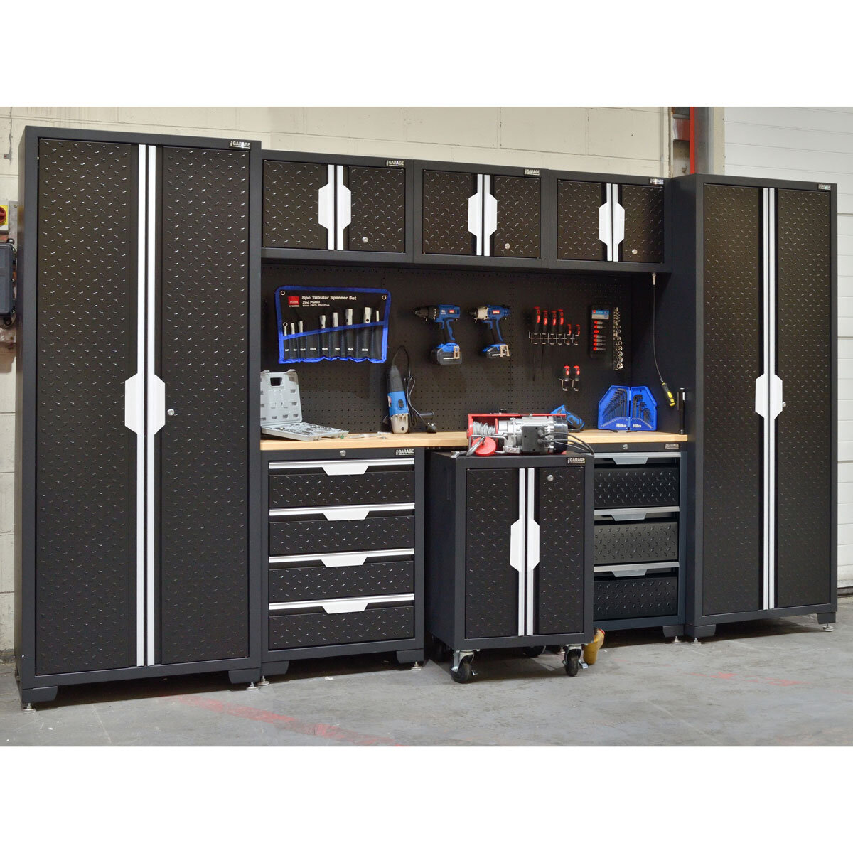 Hilka Garage Pro+ 24 Gauge Steel 9 Piece Cabinet Set Hilka Garage Pro+ 24 Gauge Steel 9 Piece Cabinet Set