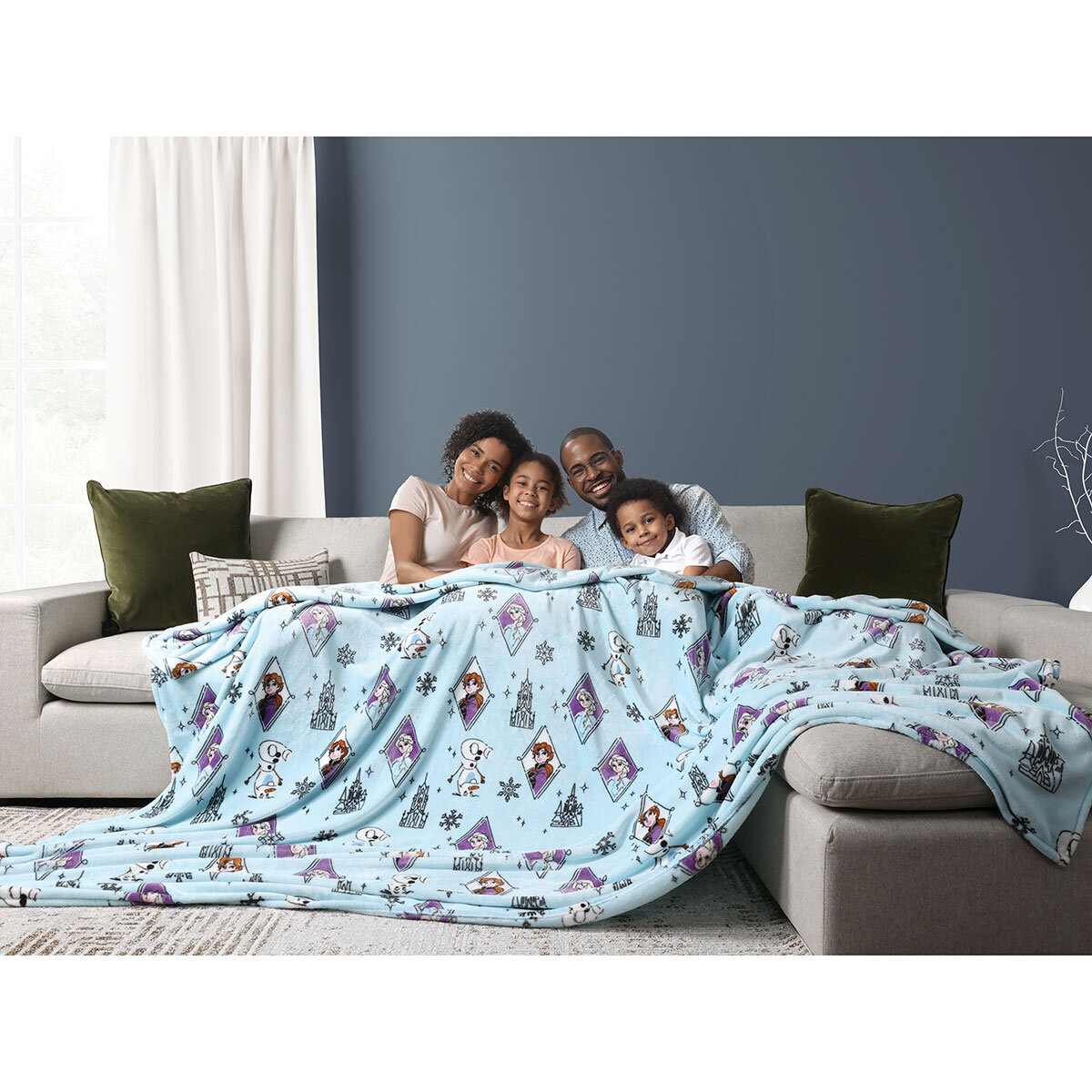 Disney Oversized Family Blanket, 215 x 271 cm, Frozen