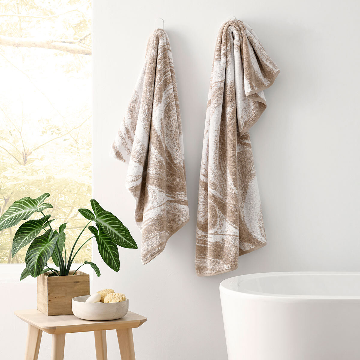 Marble spa design bath towel in taupe