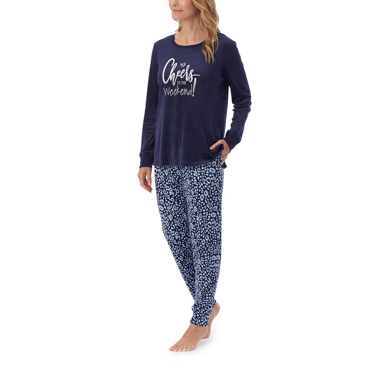 Jane & Bleeker Women's Embroidered Plush 2 Piece Pyjama Set in Navy ...