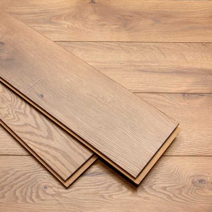 Golden Select Woodland (Oak) Splash Shield AC5 Laminate Flooring with ...