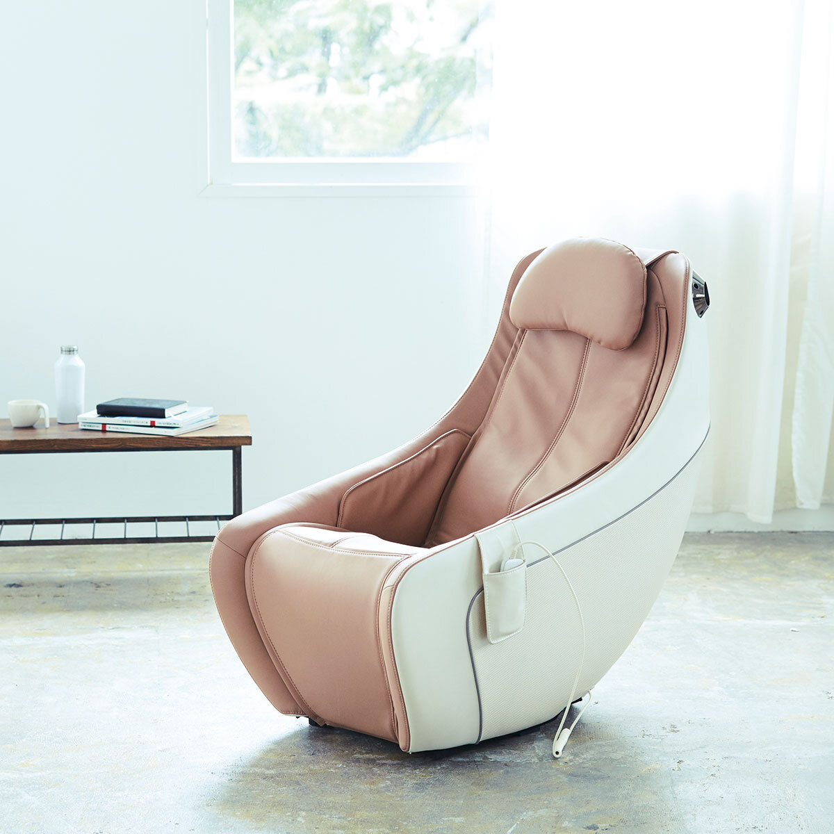 Synca Circ Massage Chair in Beige Synca Circ Massage Chair in Beige