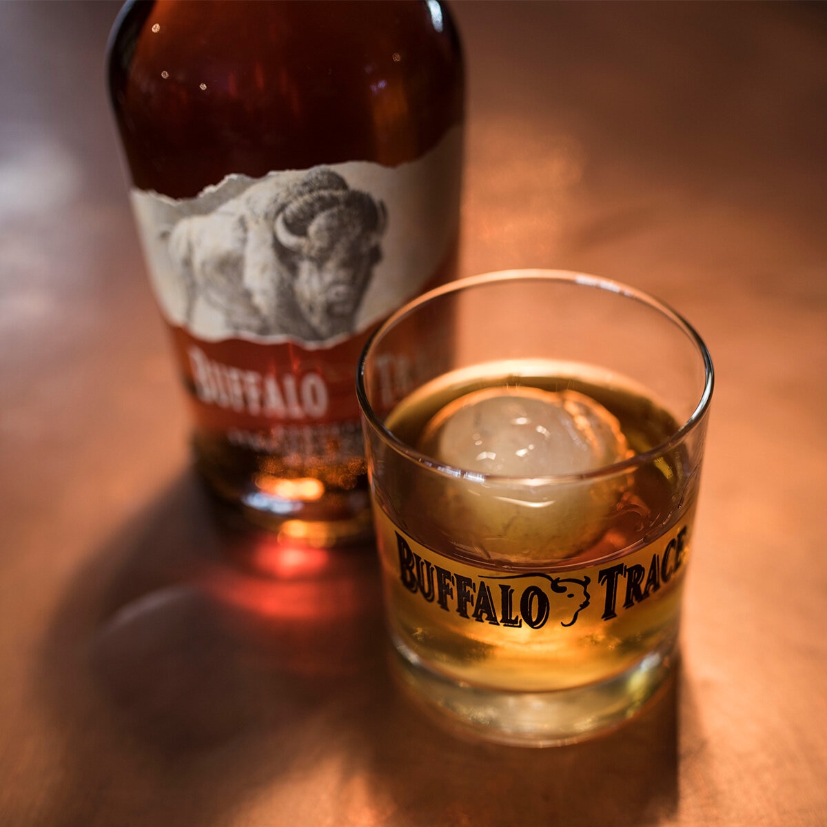 Buffalo Trace Bourbon Whiskey 70cl With Glass