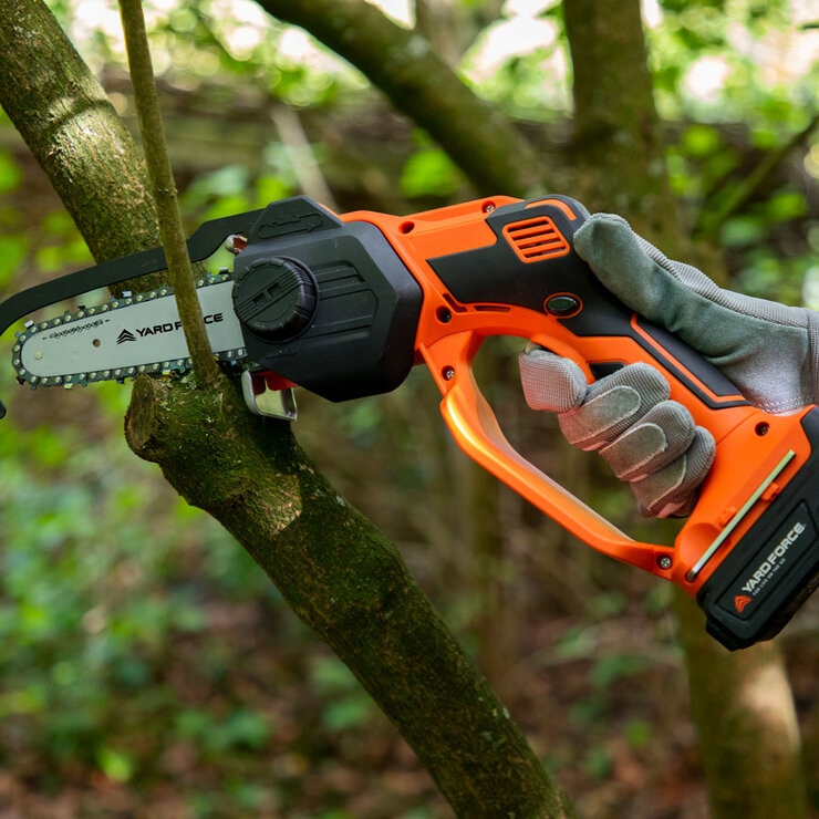Compact and lightweight for easy one-handed operations Compact and lightweight for easy one-handed operations