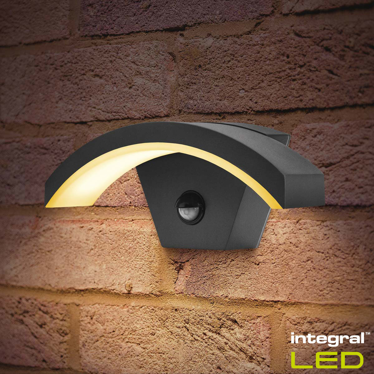 Integral Curve Outdoor Light with Sensor | Costc...