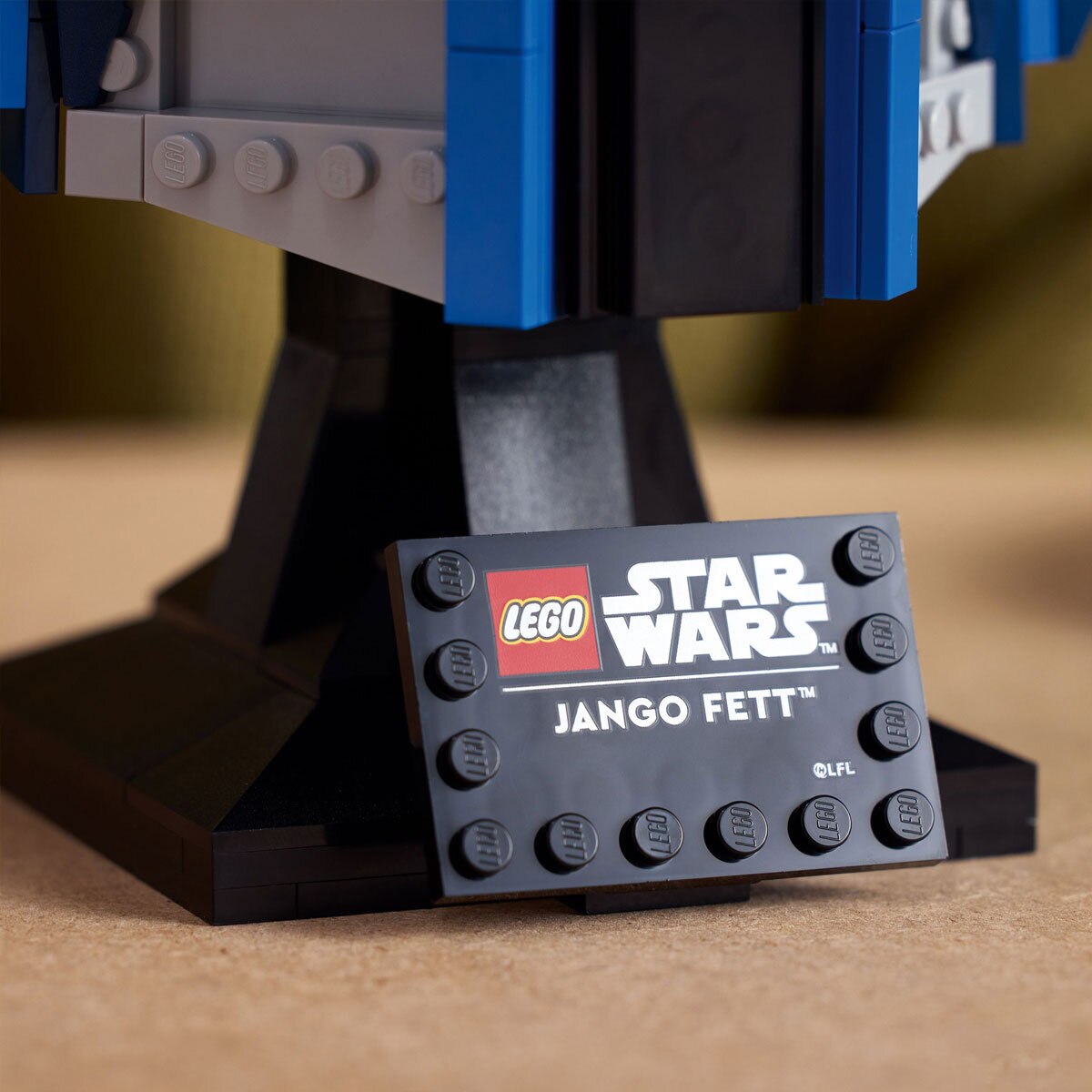 LEGO Star Wars Jango Fett™ Helmet - Model 75408 (18+ Years) LEGO Star Wars Jango Fett™ Helmet - Model 75408 (18+ Years)