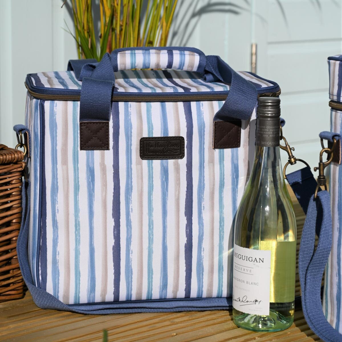 Navigate St Ives Family Cool Bag, 2 Bottle Bag & Picnic Blanket Bundle