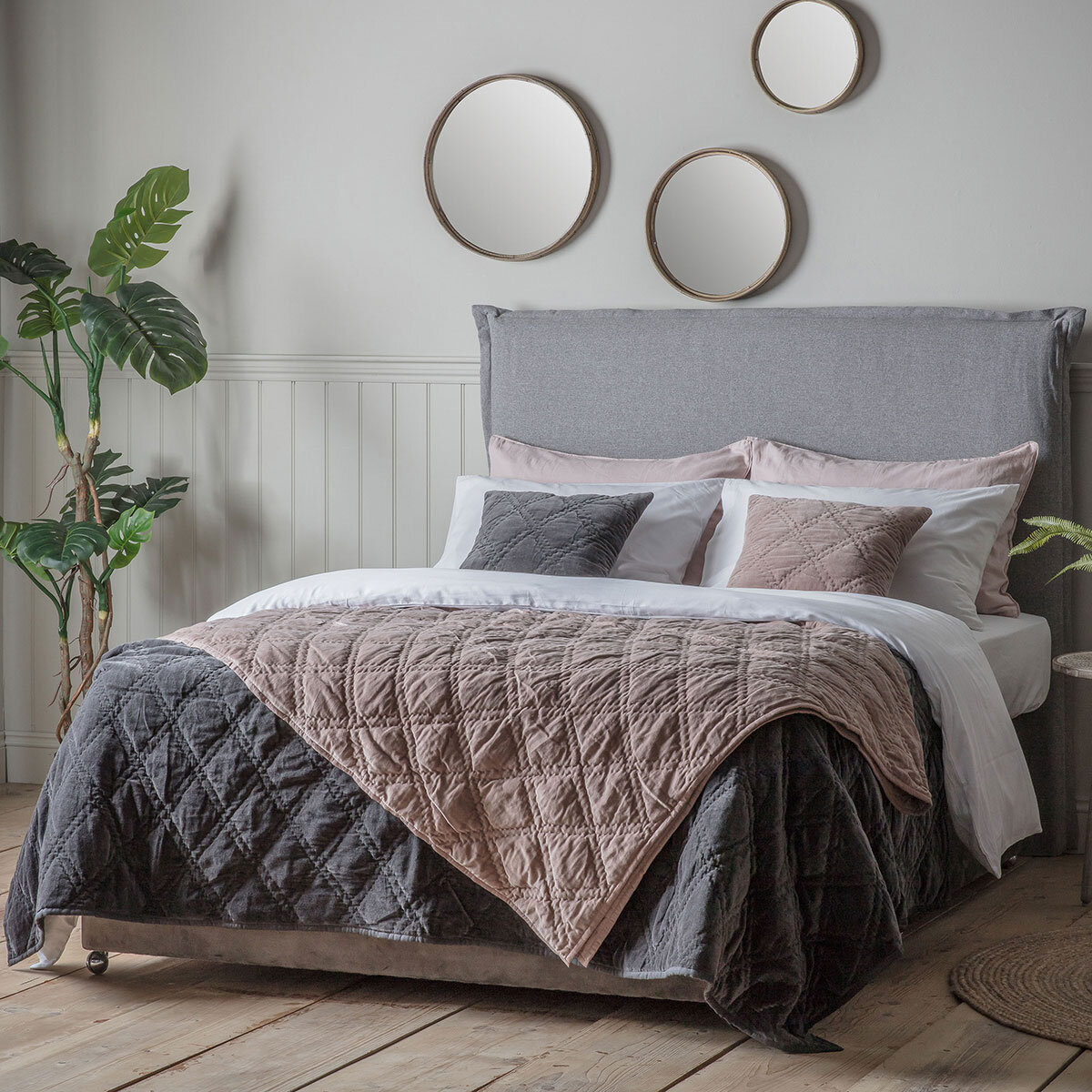 Gallery Quilted Velvet Bedspread in Blush