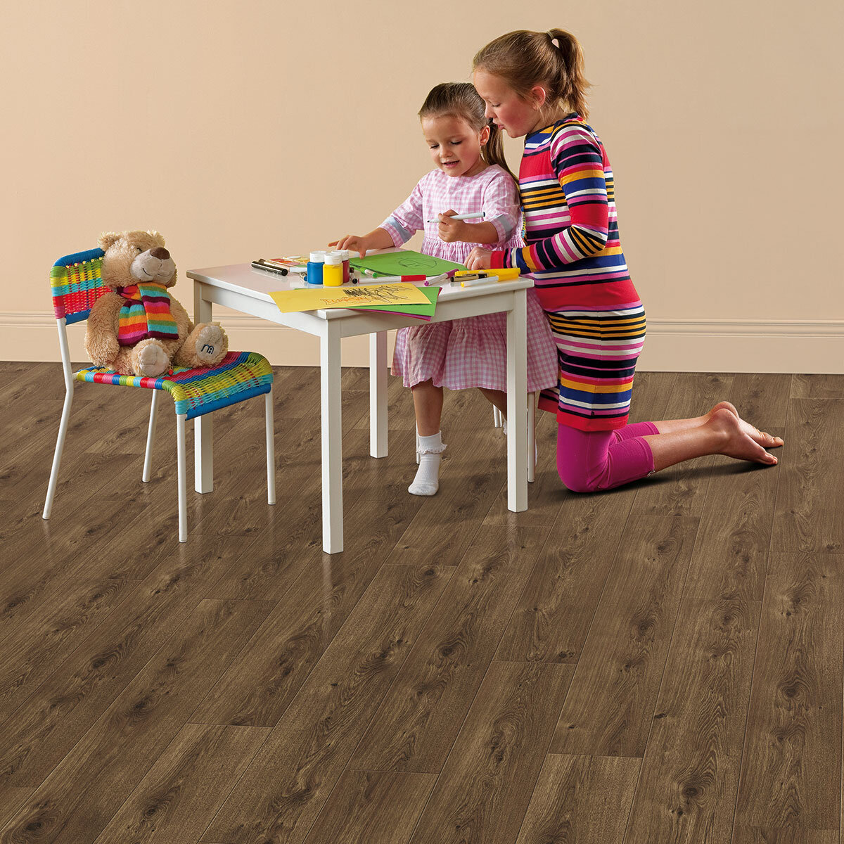 Elka Walnut Oak Aqua Protect AC4 Laminate Flooring - 2.179m² Per Pack