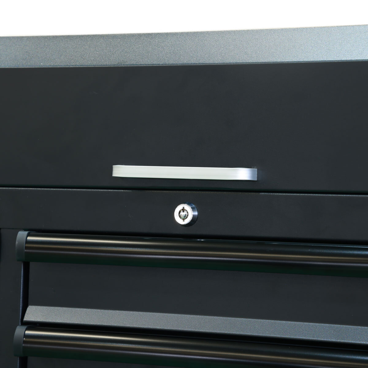 Close up detailed shot of HILKA 55" 8 DRAWER CHEST TOOL CHEST ITC55 Close up detailed shot of HILKA 55" 8 DRAWER CHEST TOOL CHEST ITC55