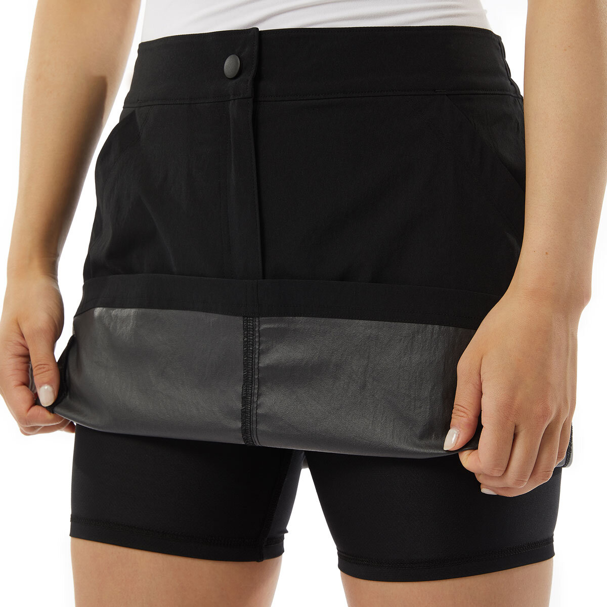 32 Degrees Ladies Tech Skort in Black