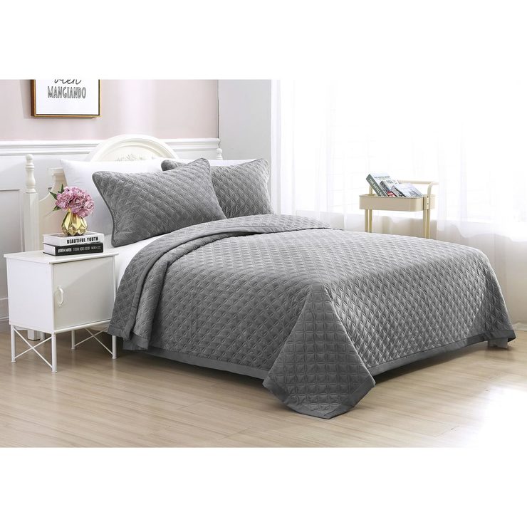 Berkshire Life Luxury Velvet 3 Piece King Size Quilt Set Grey