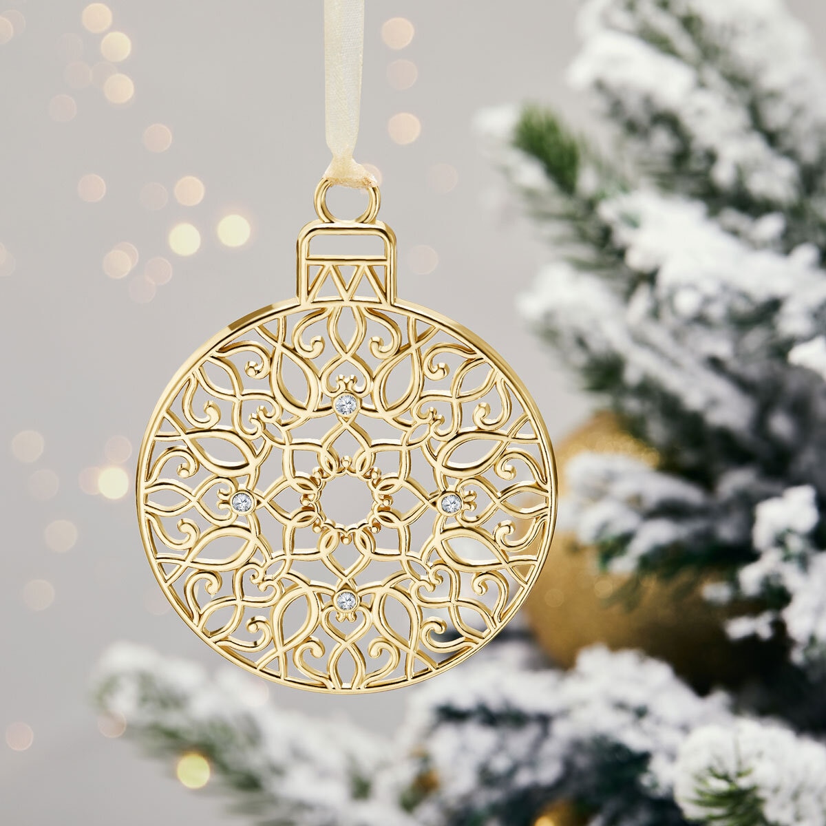 Buy 5pc Ornaments Gold Feature2 Image at Costco.co.uk