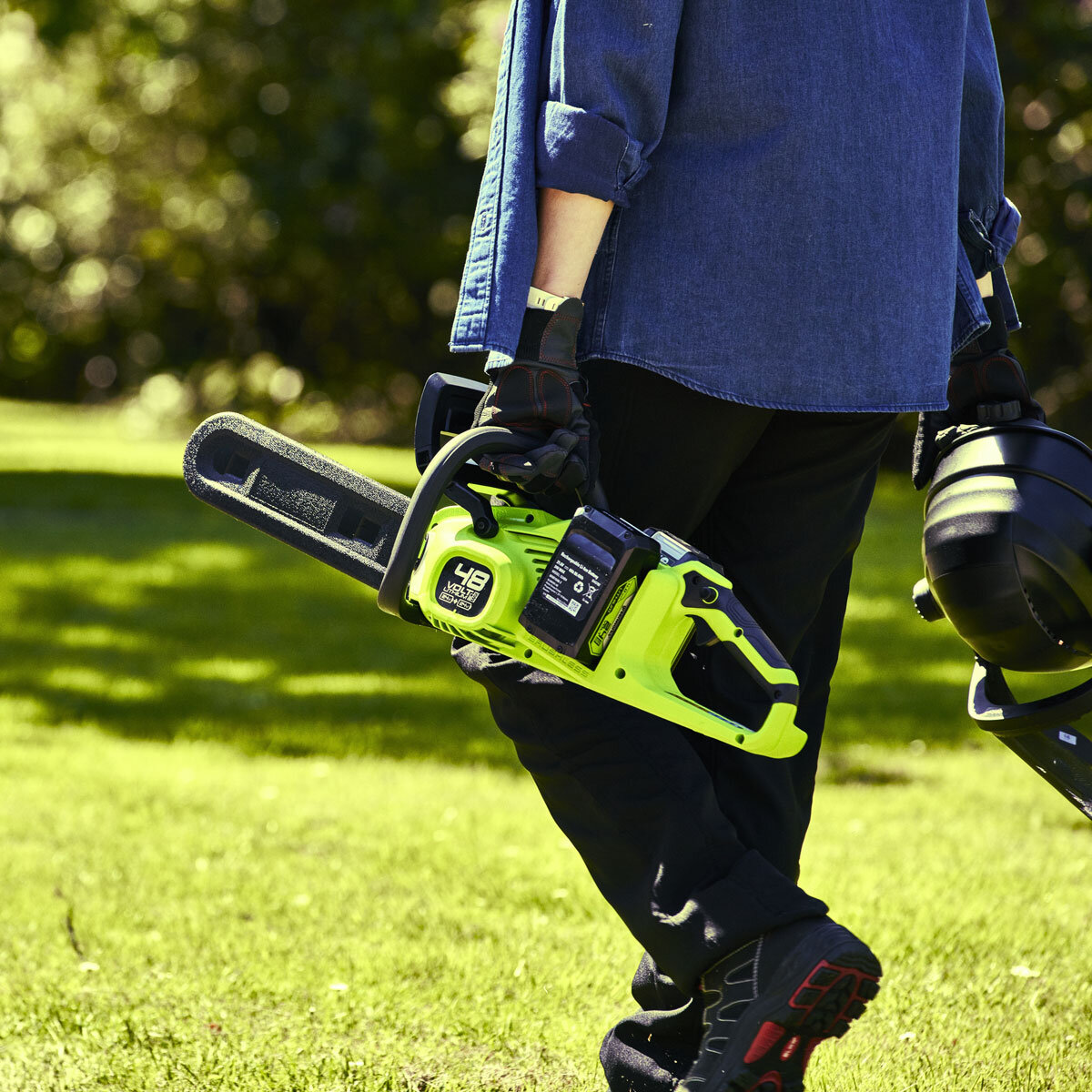 Greenworks 48V 36cm Cordless Brushless Chainsaw + 2 x 24V (4Ah) Battery & 2Ah Twin Charger Bundle