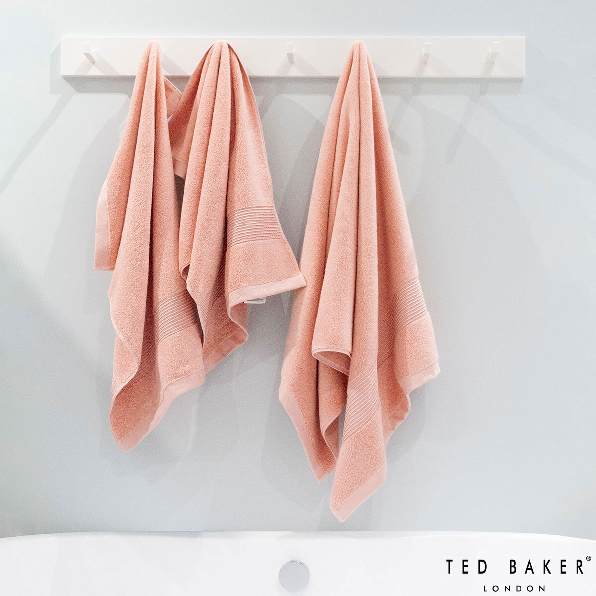 Ted Baker Bath Towel in Blush Pink, 70 x 130 cm