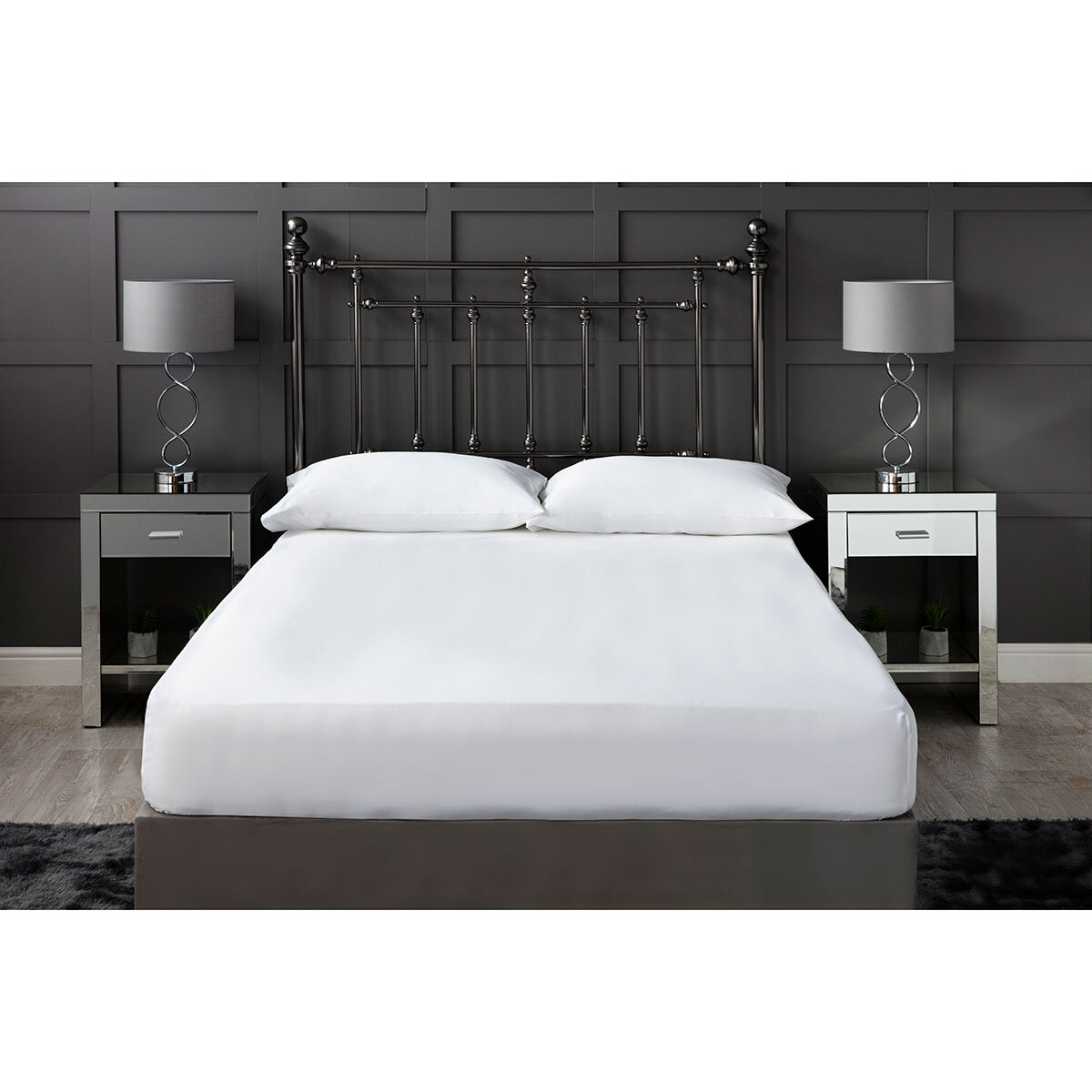 1200 thread count bed linen bundle in white