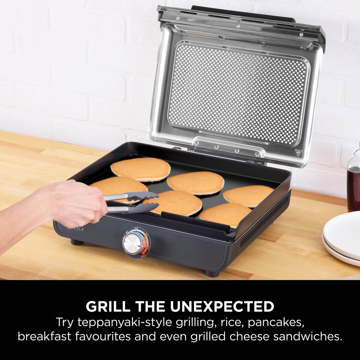 Ninja Sizzle Indoor Grill & Flat Plate Lifestyle Image