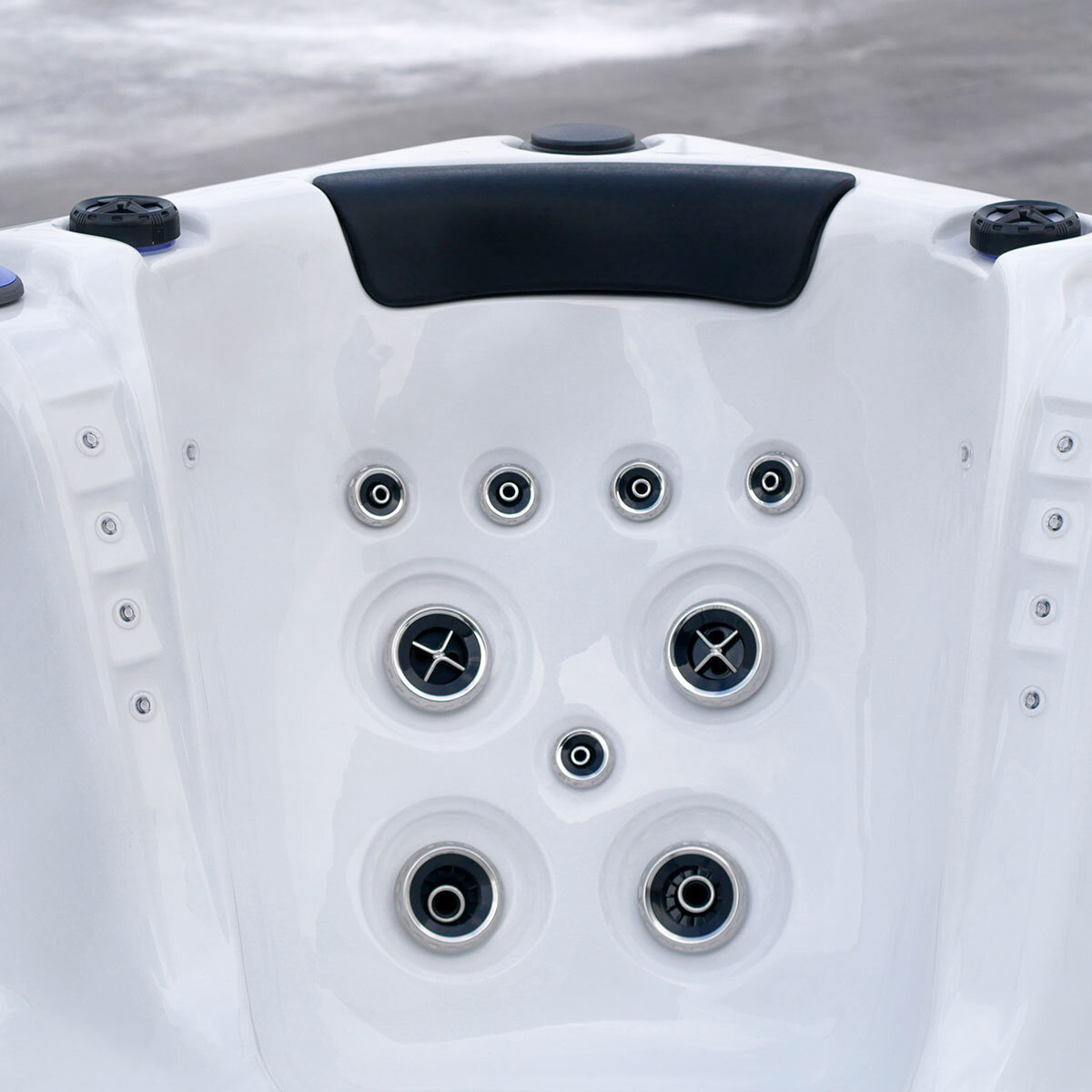 Miami Spas Palma V2 86-Jet 6 Person Hot Tub in Sterling Silver - Delivered and Installed