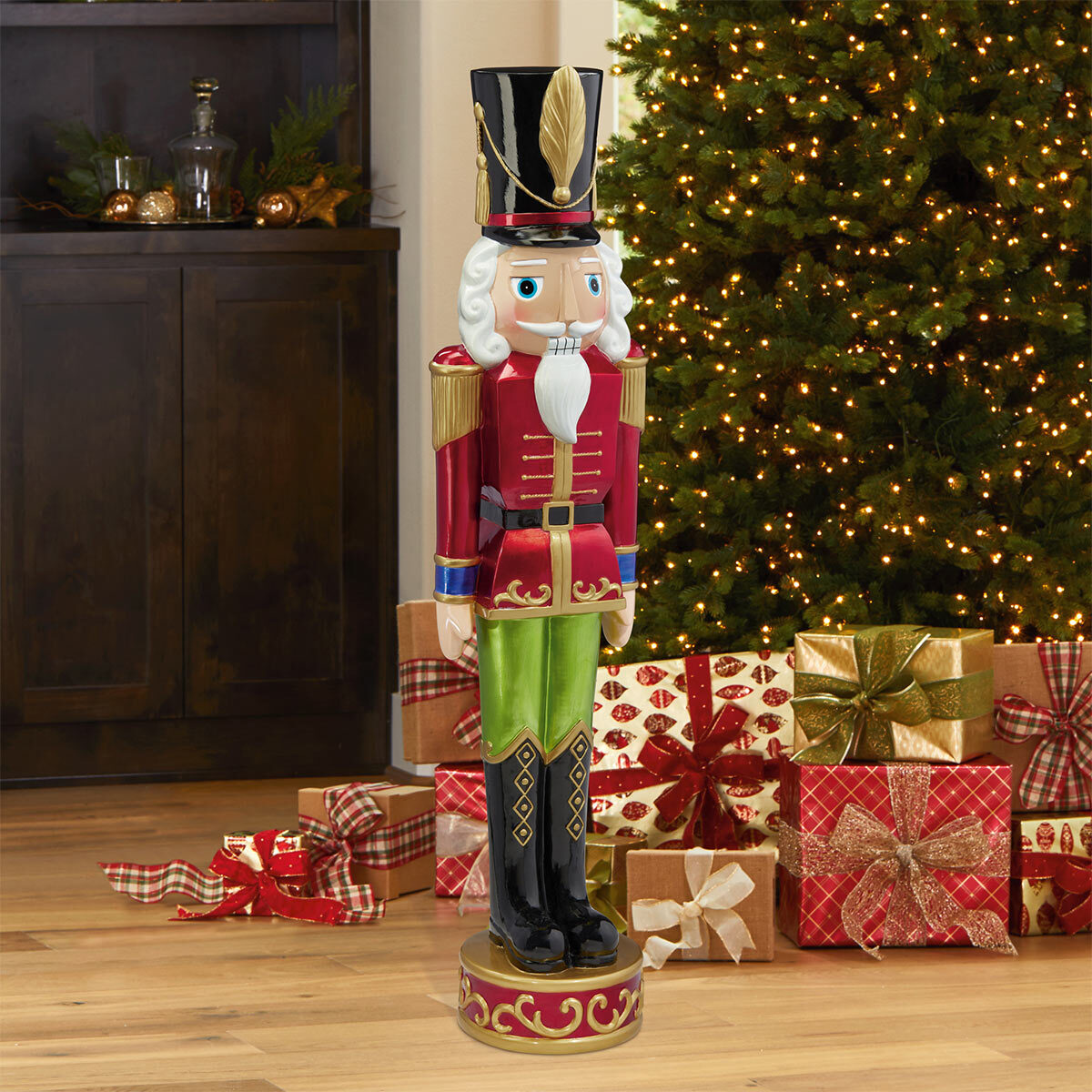 Wooden deals christmas nutcracker