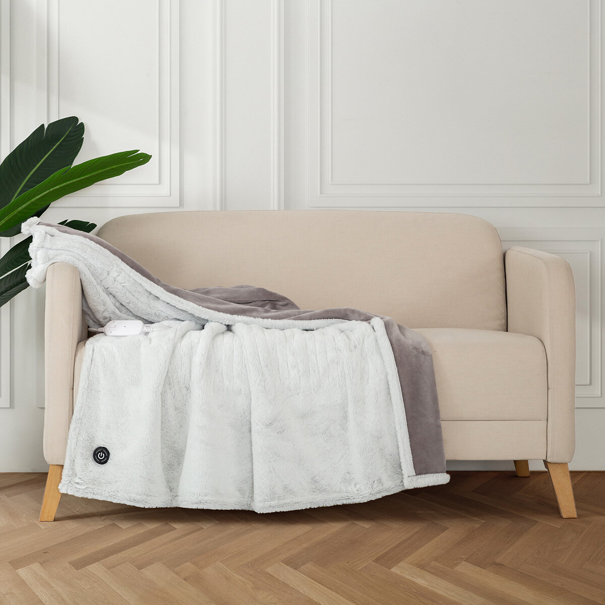 Berkshire Life Heated Throw, 127 x 152 cm, in 3 Colours