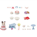 Buy Sylvanian Families Princess & Tuxedo Cat Bundle Features Image at Costco.co.uk