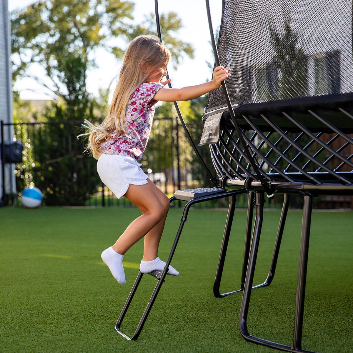 13ft Round All Black Springfree Trampoline