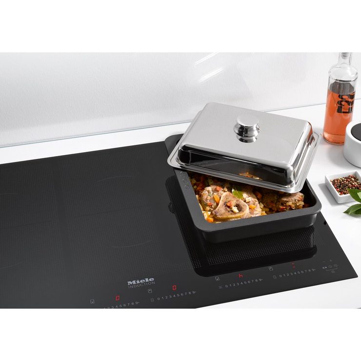 Miele KM63671, 6 Zone Induction Hob in Black Costco UK