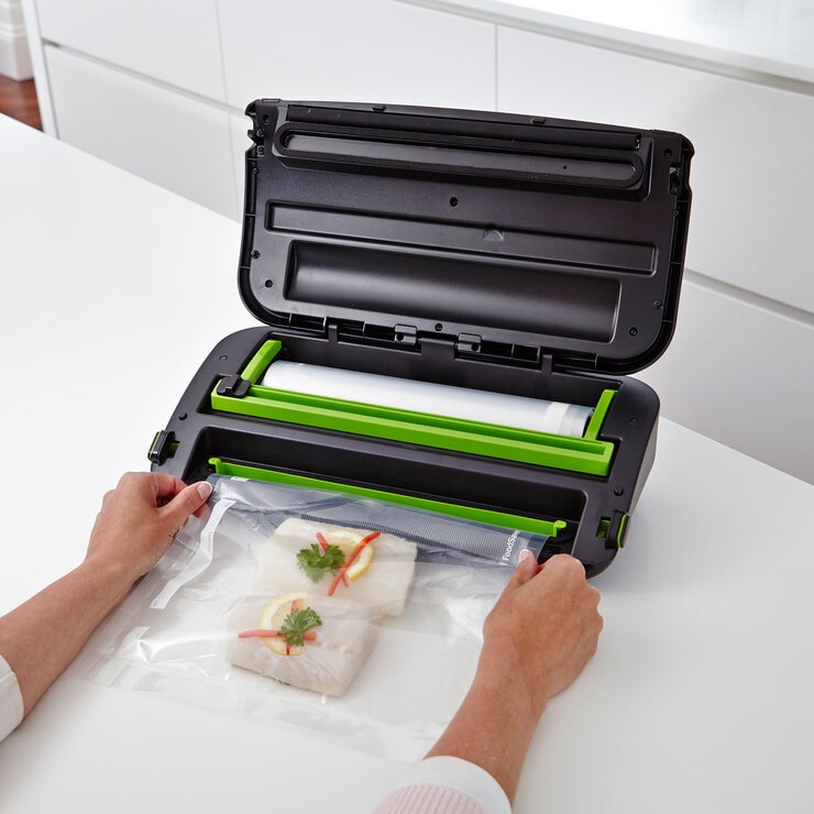 FoodSaver Vacuum Sealing System with Roll Storage FFS002 | Costco UK