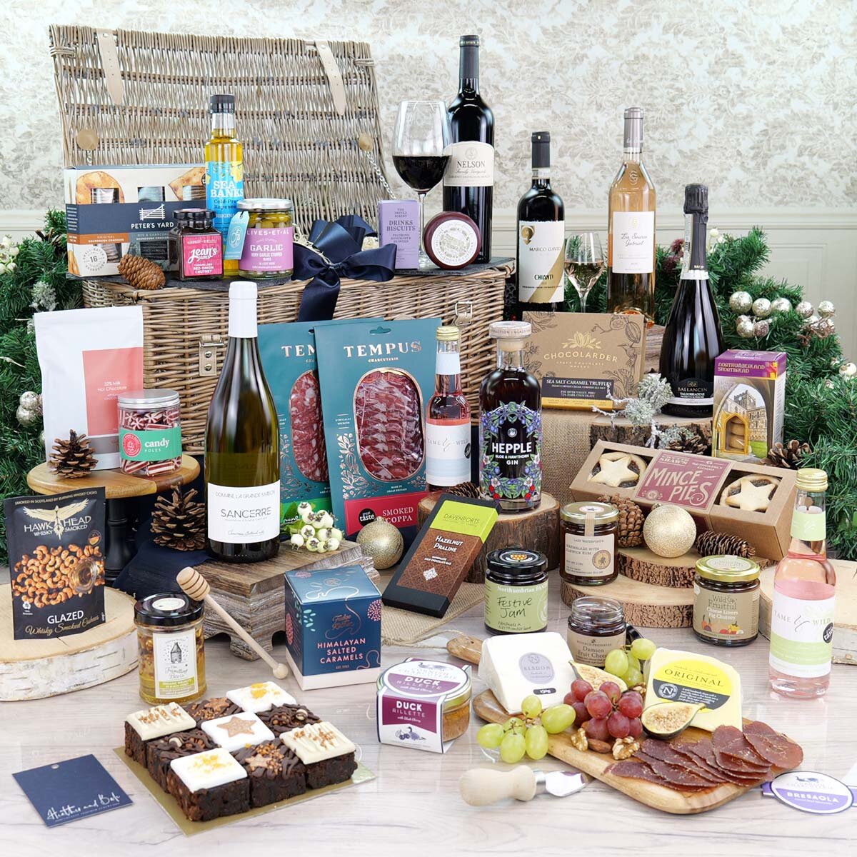 The Harle Luxury Christmas Hamper