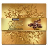 Kirkland Signature Milk Chocolate Crepes in Gold Box, 566g