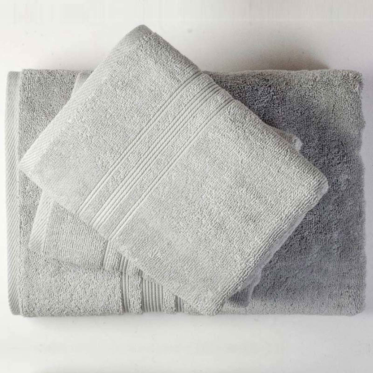 silver bath towels
