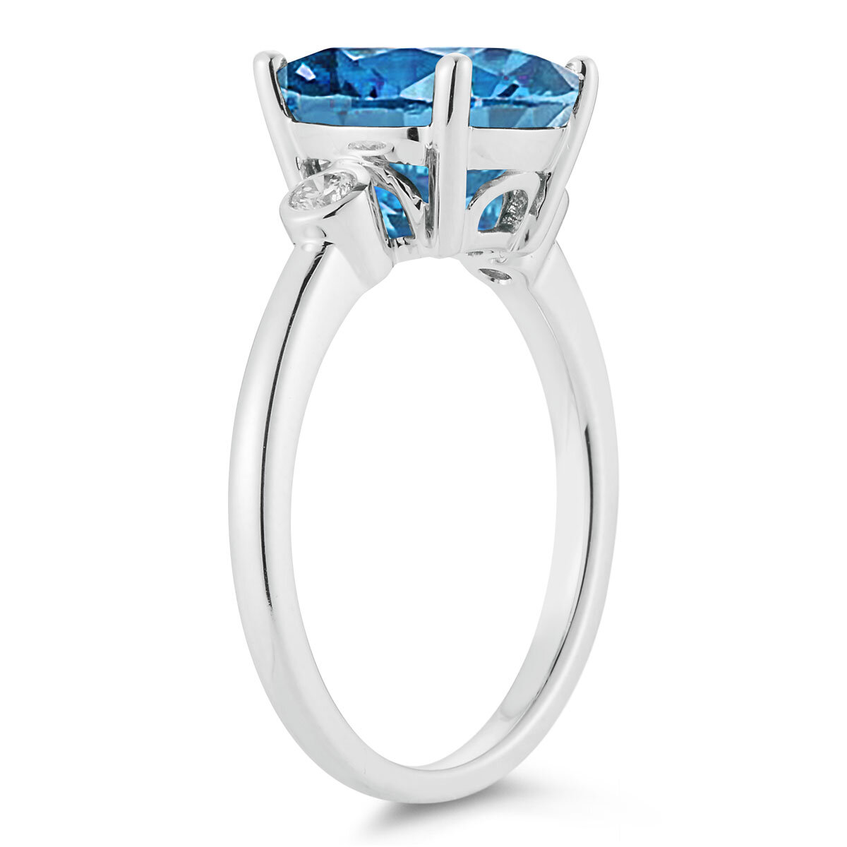 Blue Topaz and 0.13ctw Diamond Ring, 18k White Gold
