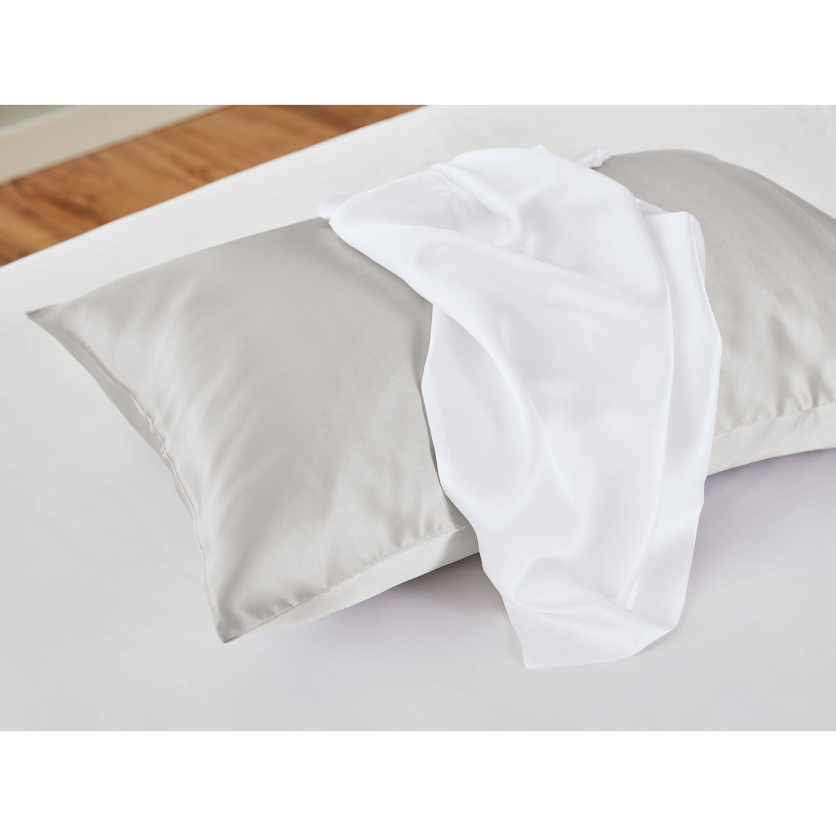 Bedeck of Belfast Mulberry Silk Pillowcase 2 Pack in White