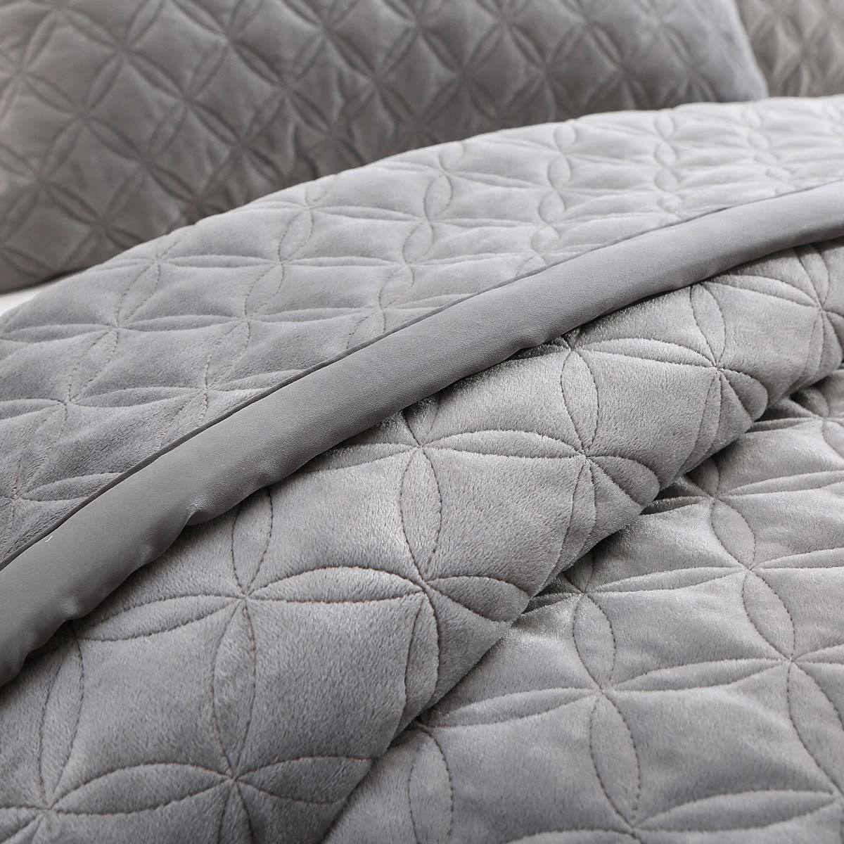 Berkshire Life Luxury Velvet 3 Piece King Size Quilt Set, Grey | Costco UK