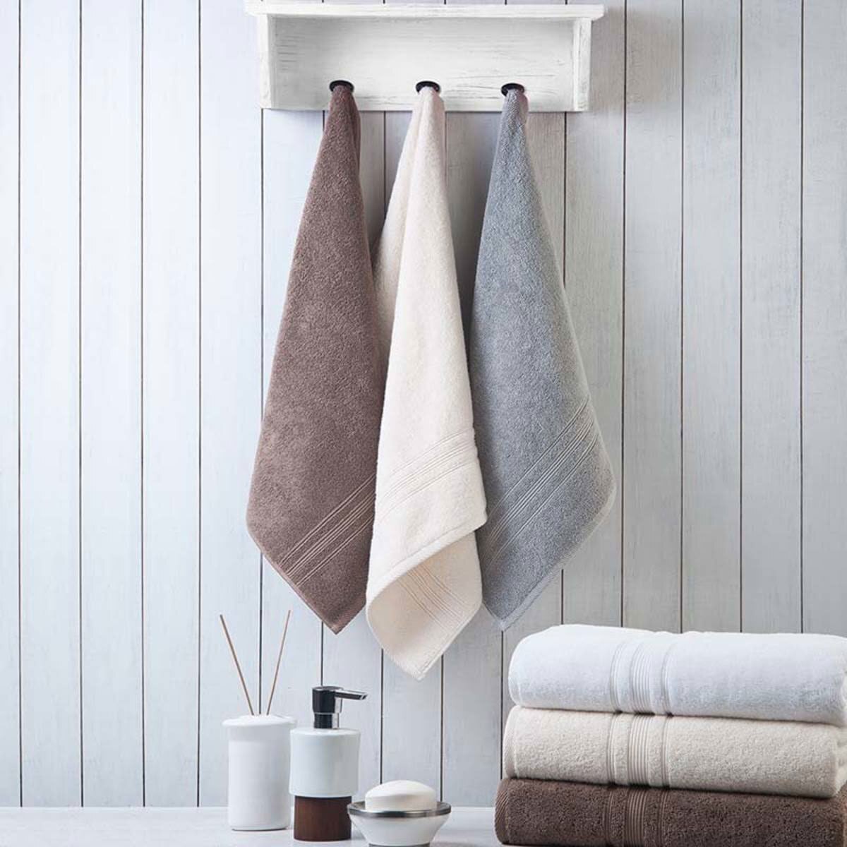 Charisma 100% Hygro Cotton Silver Bath Towel | Costco UK