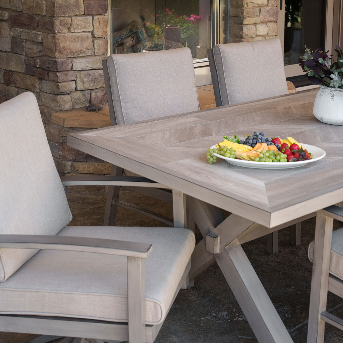 SunVilla Harrington 7-piece Outdoor Dining Set