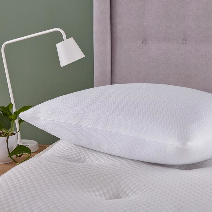 Silentnight Hybrid Eco Comfort Pillow, 2 Firmness Ratings | Costco UK