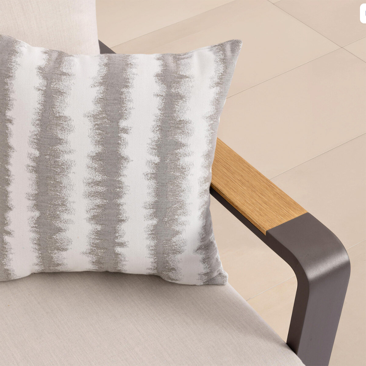Cushion Cushion