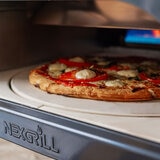 Auto-rotating pizza stone