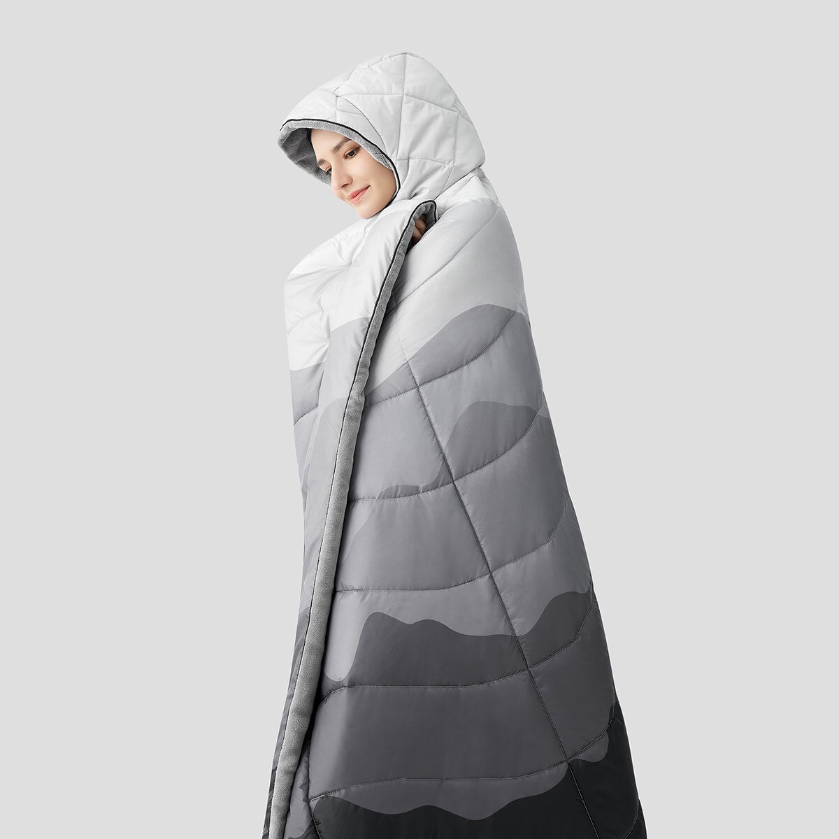 Weatherproof vintage outdoor blanket with detachable hood in Grey