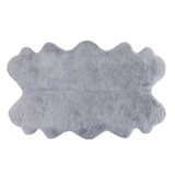 Mon Chateau Faux Fur Quad Rug in Grey Tipped