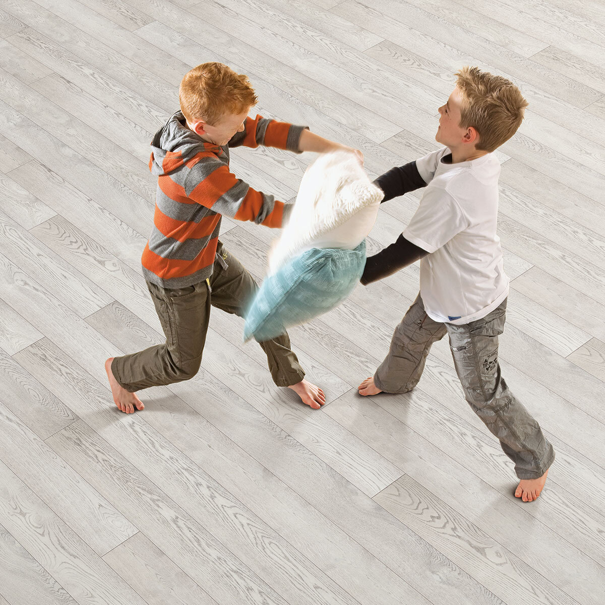 Elka Frosted Oak Aqua Protect AC4 Laminate Flooring - 2.179m² Per Pack