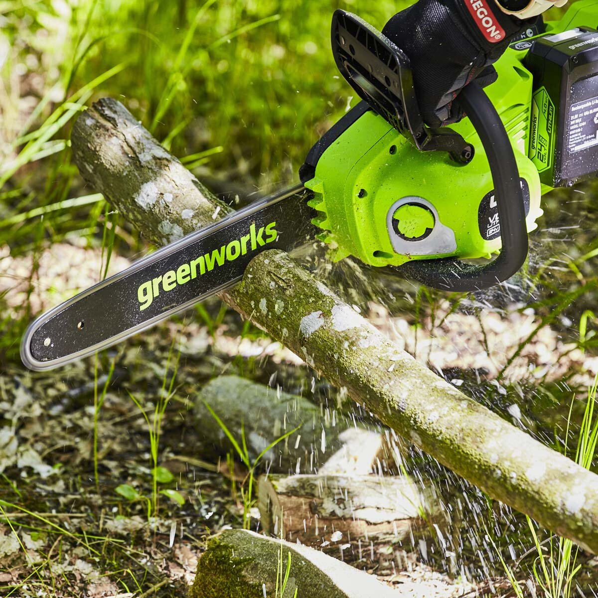 Greenworks 48V 36cm Cordless Brushless Chainsaw + 2 x 24V (4Ah) Battery & 2Ah Twin Charger Bundle