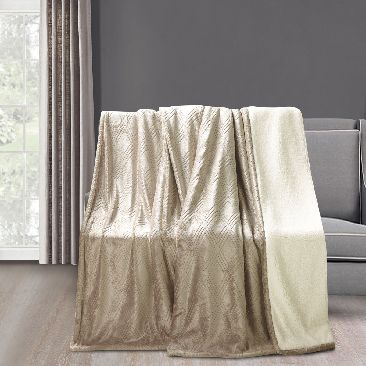 Etched Sherpa Velvet Blanket in Taupe